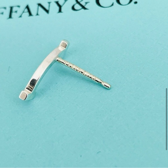 Tiffany T Smile Stud Earrings - Picture 2 of 2
